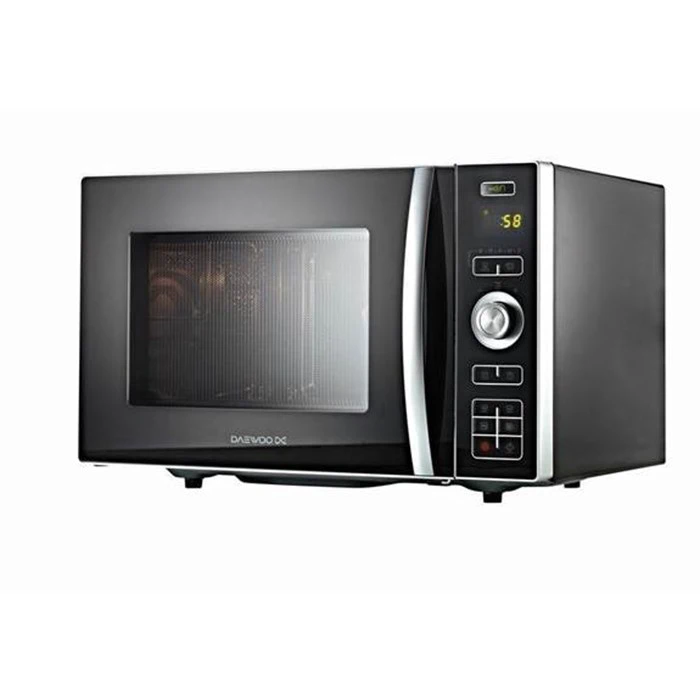 En sort og sølvfarvet mikrobølgeovn med et digitalt display, knapper og en drejeknap på højre side står på en hvid baggrund.